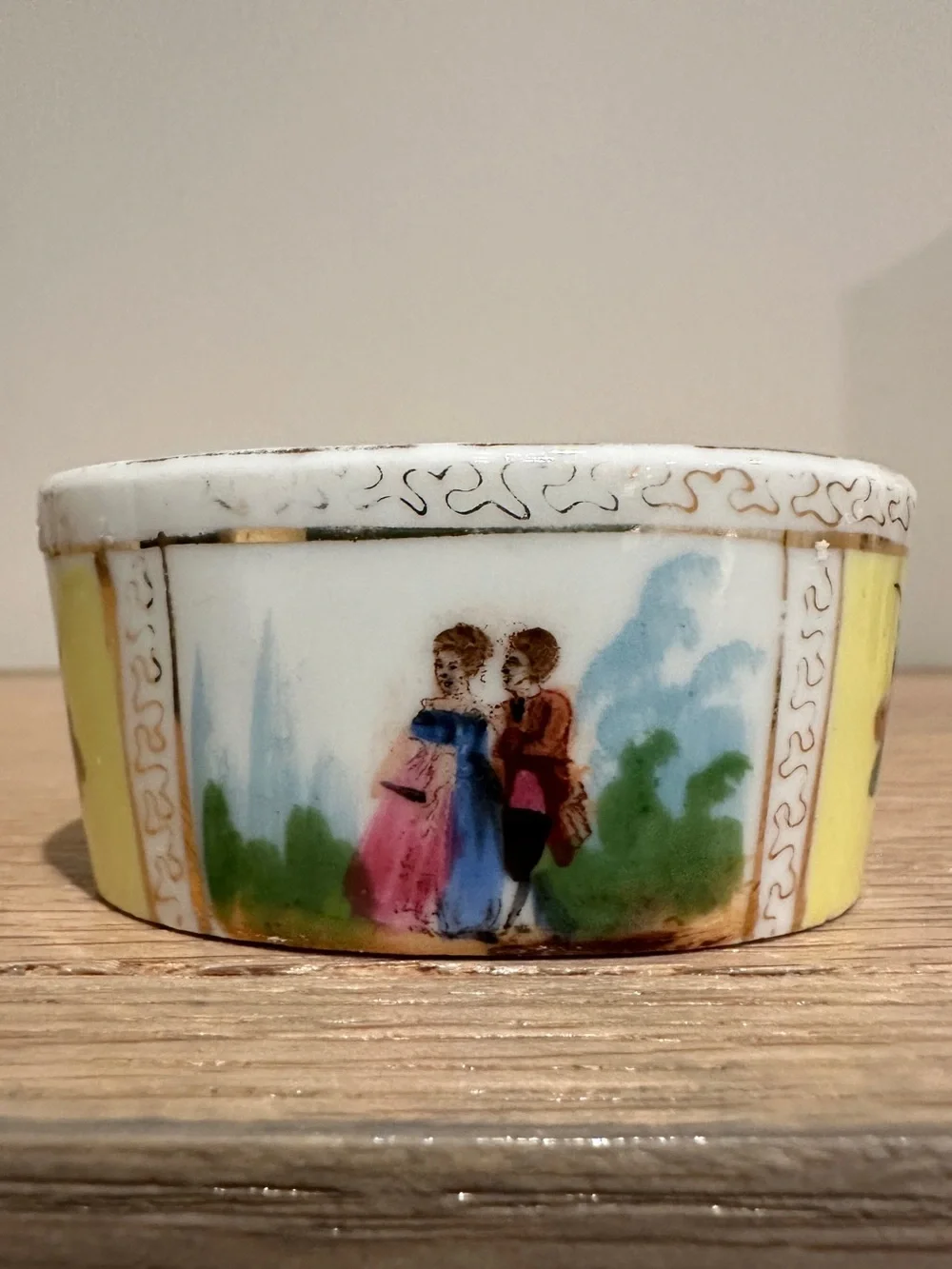 N/A charming porcelain